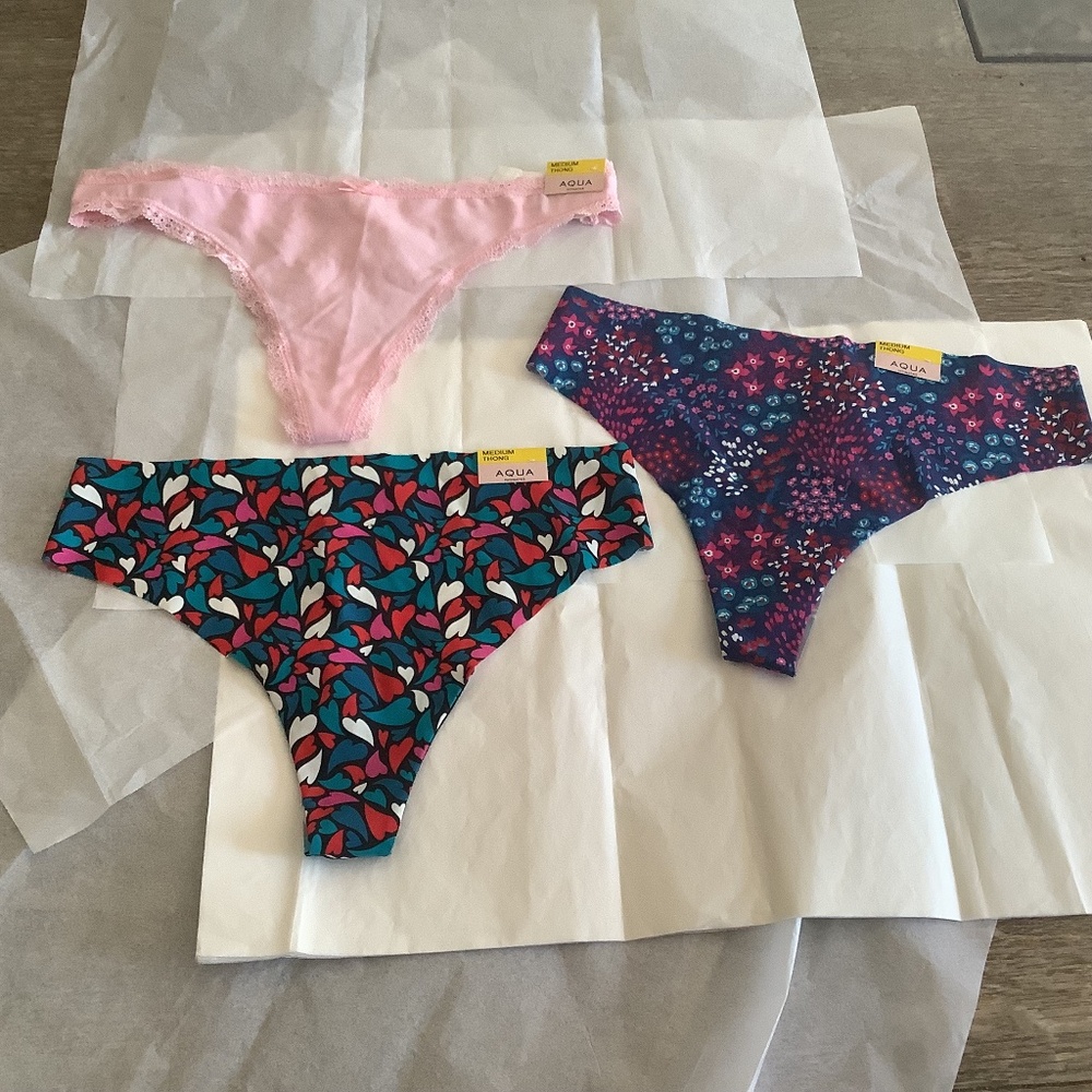 NWT Aqua Intimates Thong bundle (3), Size M
